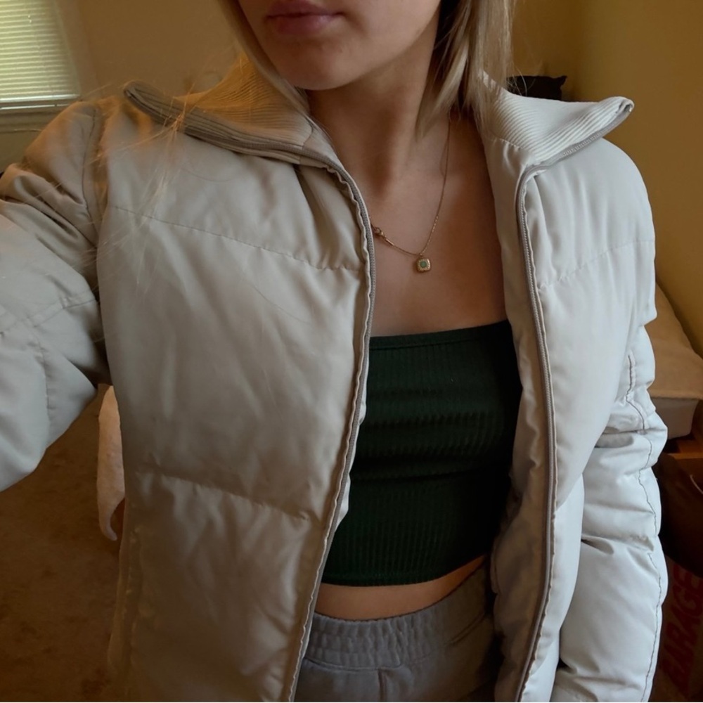 GAP Women's Light Beige Puffer Jacket